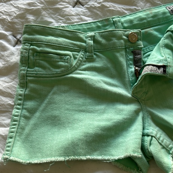 Flip Side Reversible Shorts - Picture 7 of 8